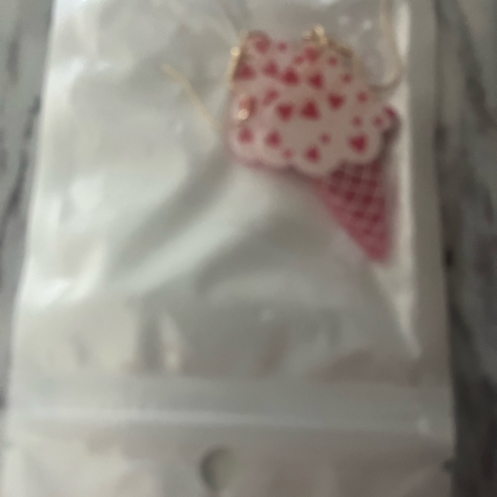Heart Pattern Ice Cream Cone Earrings